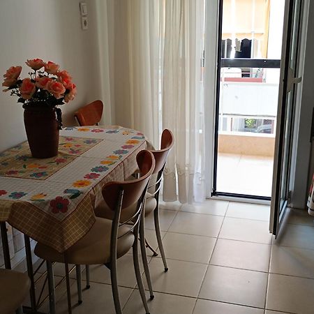Acropolis Within 10 Minutes Walk! Classical Apartment And A Hostess At Your Side! Athens Exterior photo