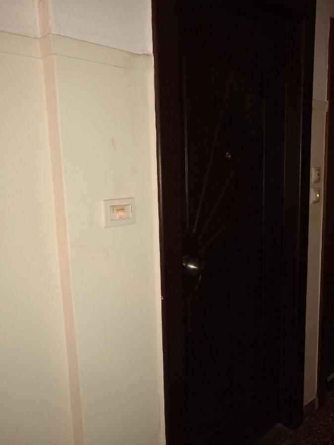 Acropolis Within 10 Minutes Walk! Classical Apartment And A Hostess At Your Side! Athens Exterior photo