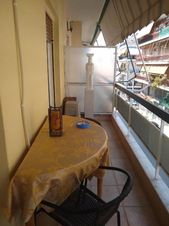 Acropolis Within 10 Minutes Walk! Classical Apartment And A Hostess At Your Side! Athens Exterior photo